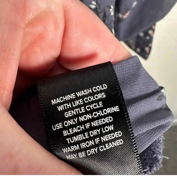 Torrid Grey Floral Georgette Drapy Belted Trench Coat/Jacket - Picture 9 of 13